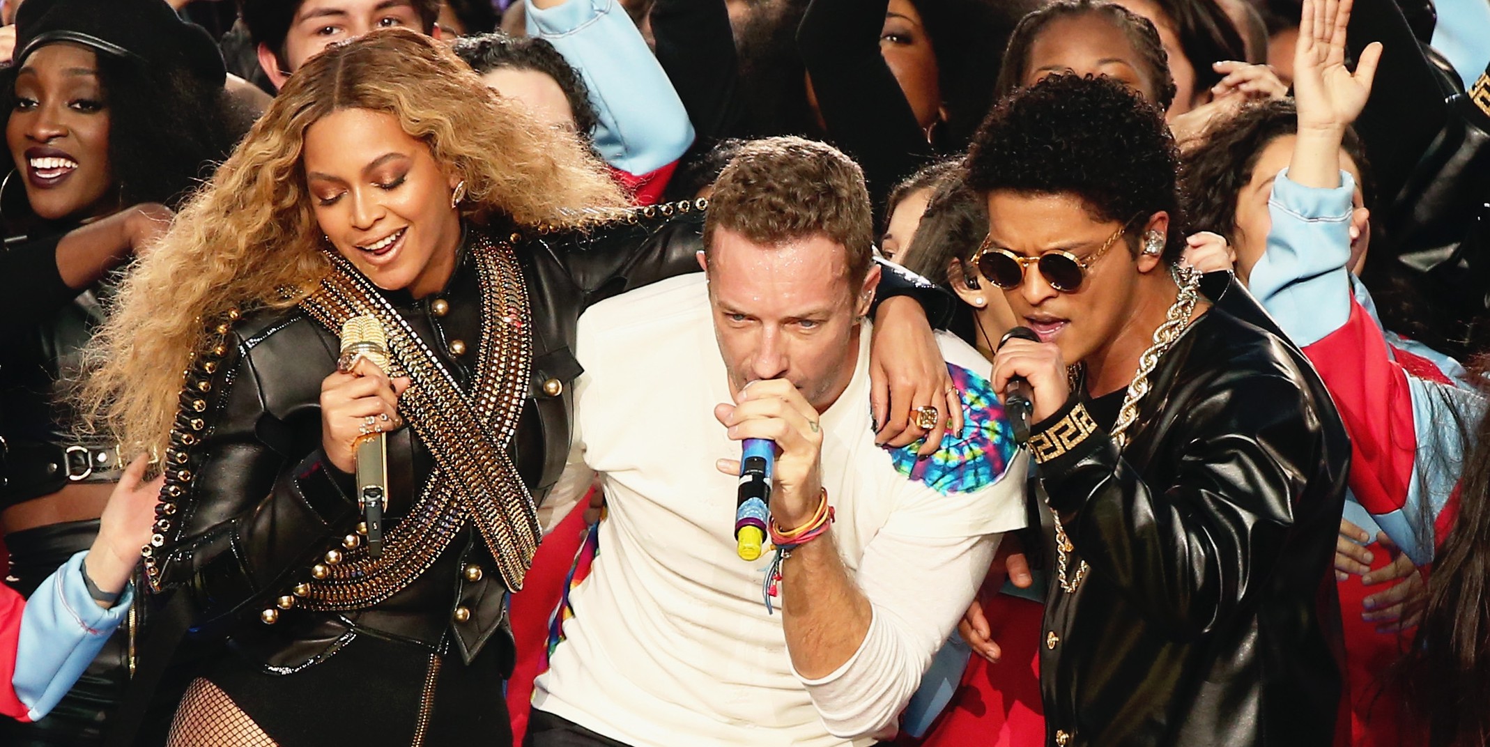 Super Bowl 2016: Coldplay, Beyoncé, Bruno Mars et Lady Gaga mettent le feu